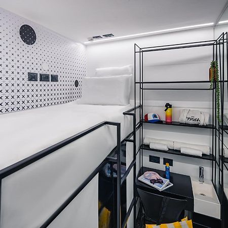 Wom Beach Pod Hotel - A Member Of Brown Hotels Τελ Αβίβ Εξωτερικό φωτογραφία