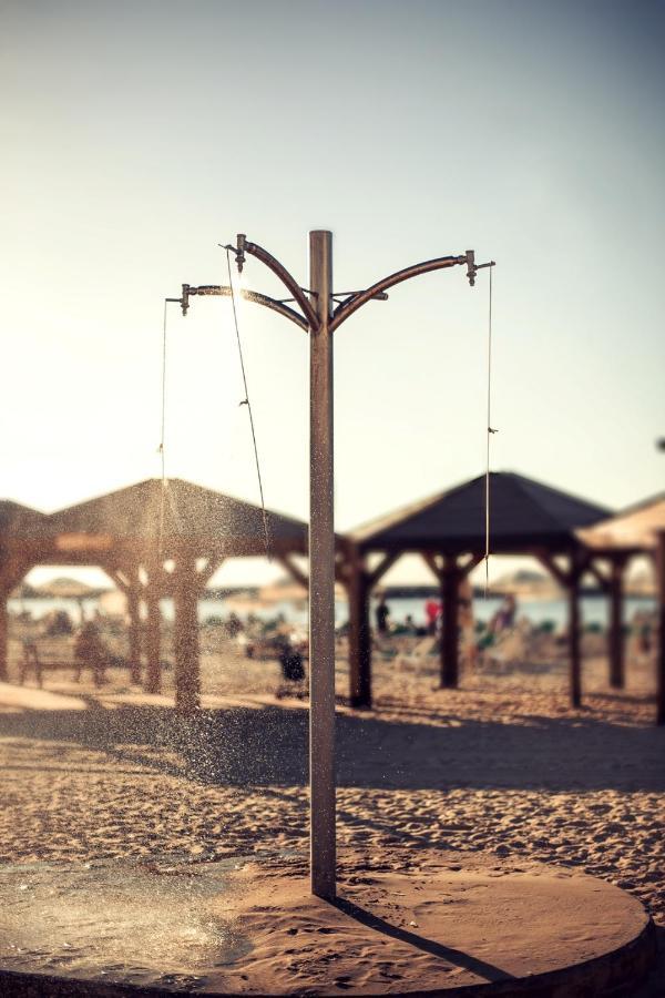 Wom Beach Pod Hotel - A Member Of Brown Hotels Τελ Αβίβ Εξωτερικό φωτογραφία