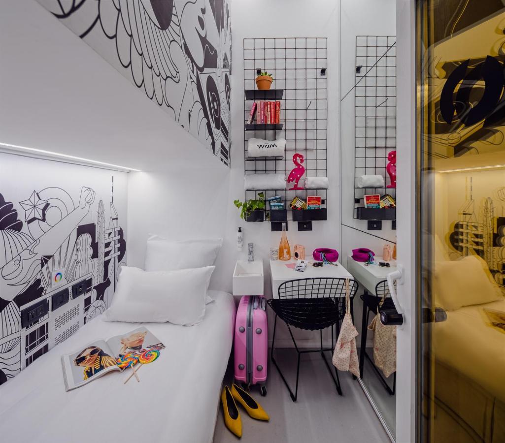 Wom Beach Pod Hotel - A Member Of Brown Hotels Τελ Αβίβ Εξωτερικό φωτογραφία
