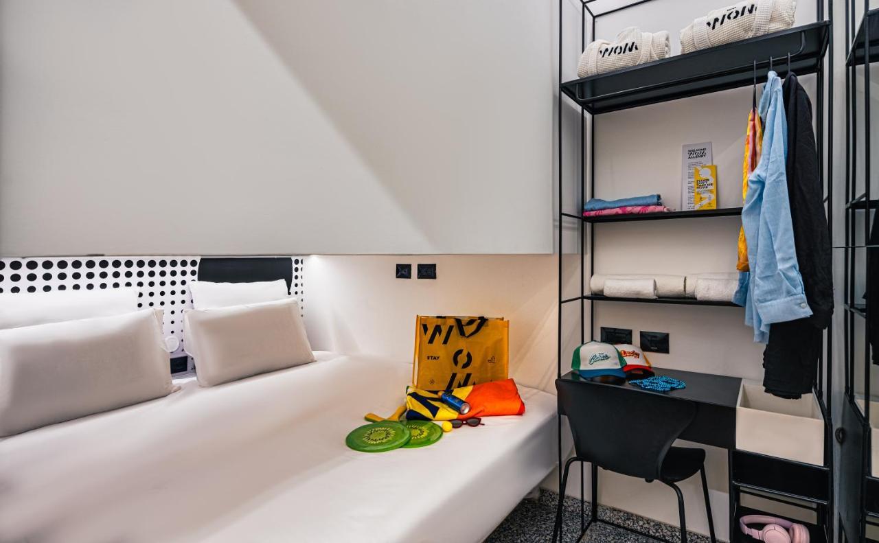 Wom Beach Pod Hotel - A Member Of Brown Hotels Τελ Αβίβ Εξωτερικό φωτογραφία