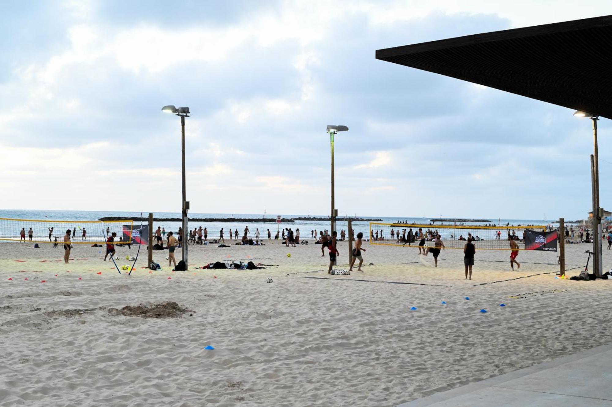 Wom Beach Pod Hotel - A Member Of Brown Hotels Τελ Αβίβ Εξωτερικό φωτογραφία